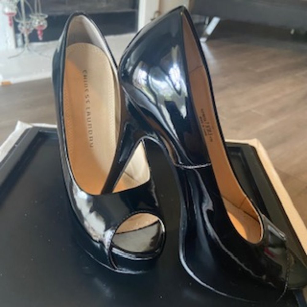 Hotness Platform Pumps
